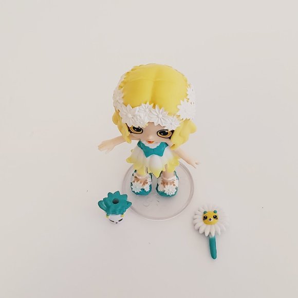 Happy Places Shopkins Season 2 Doll  Daisy Petals - Picture 2 of 5